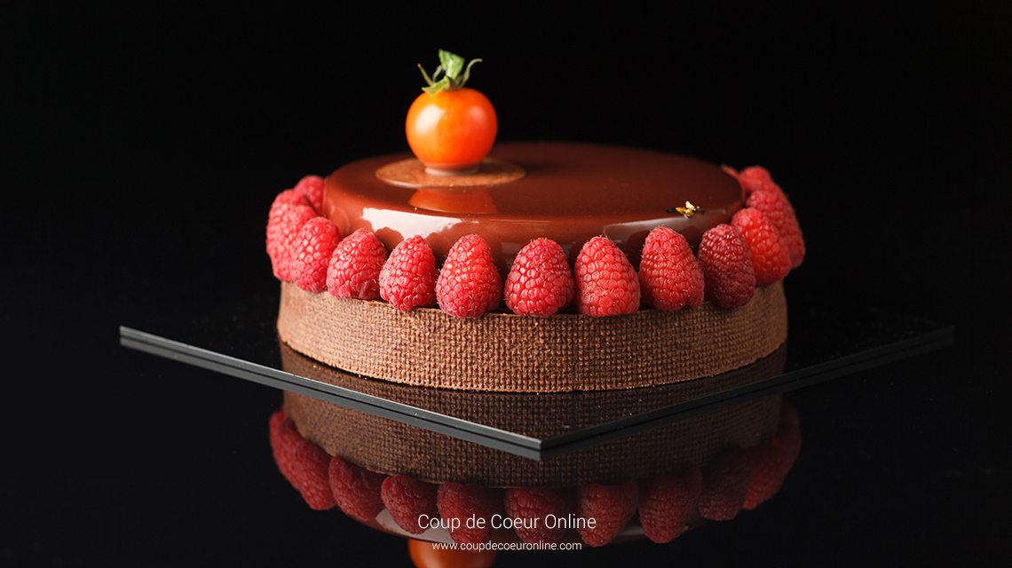 Pastry cakes and chocolate collection 2017 by Hans Ovando